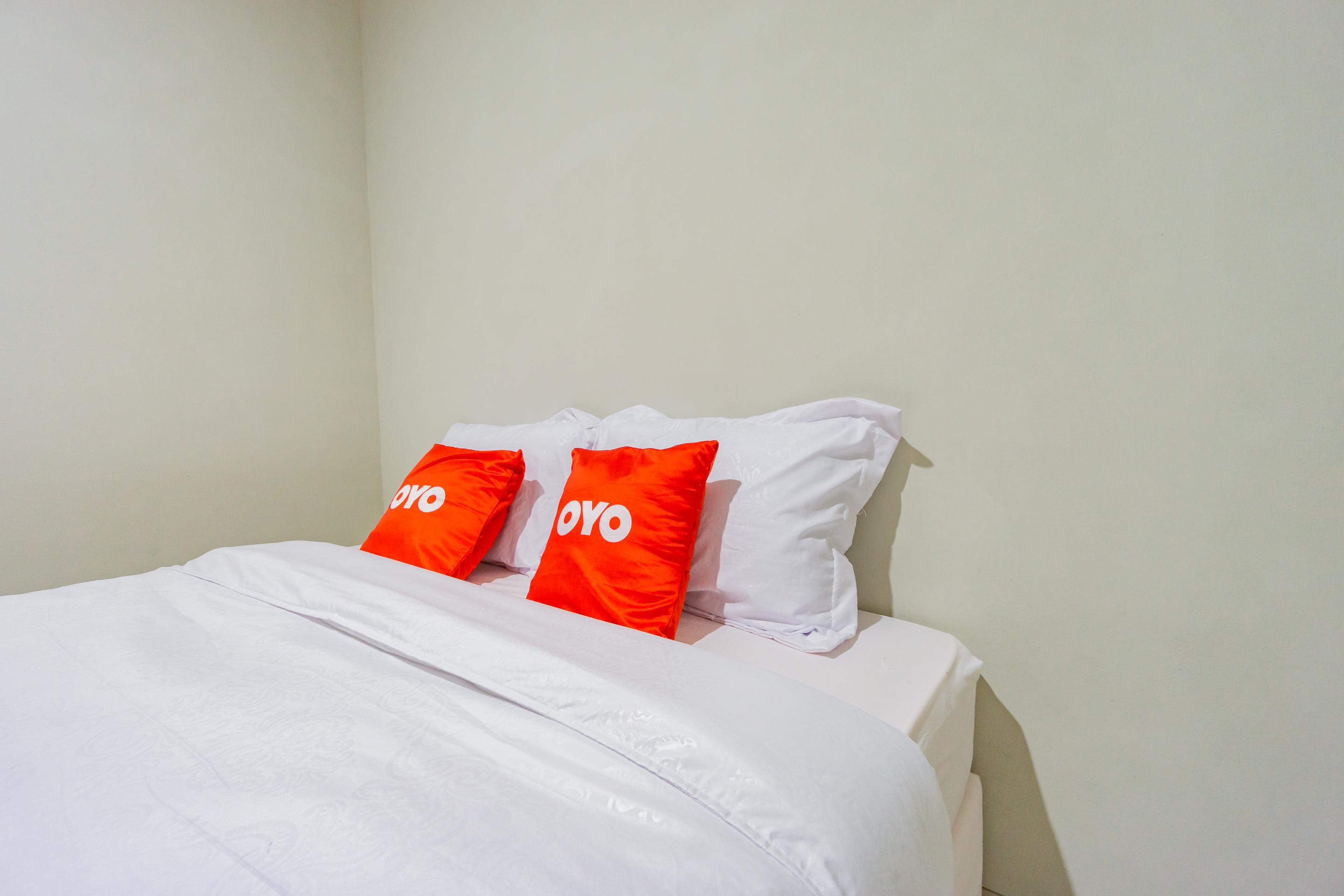 Hotel Oyo 2416 Griya Otista Syariah 2*