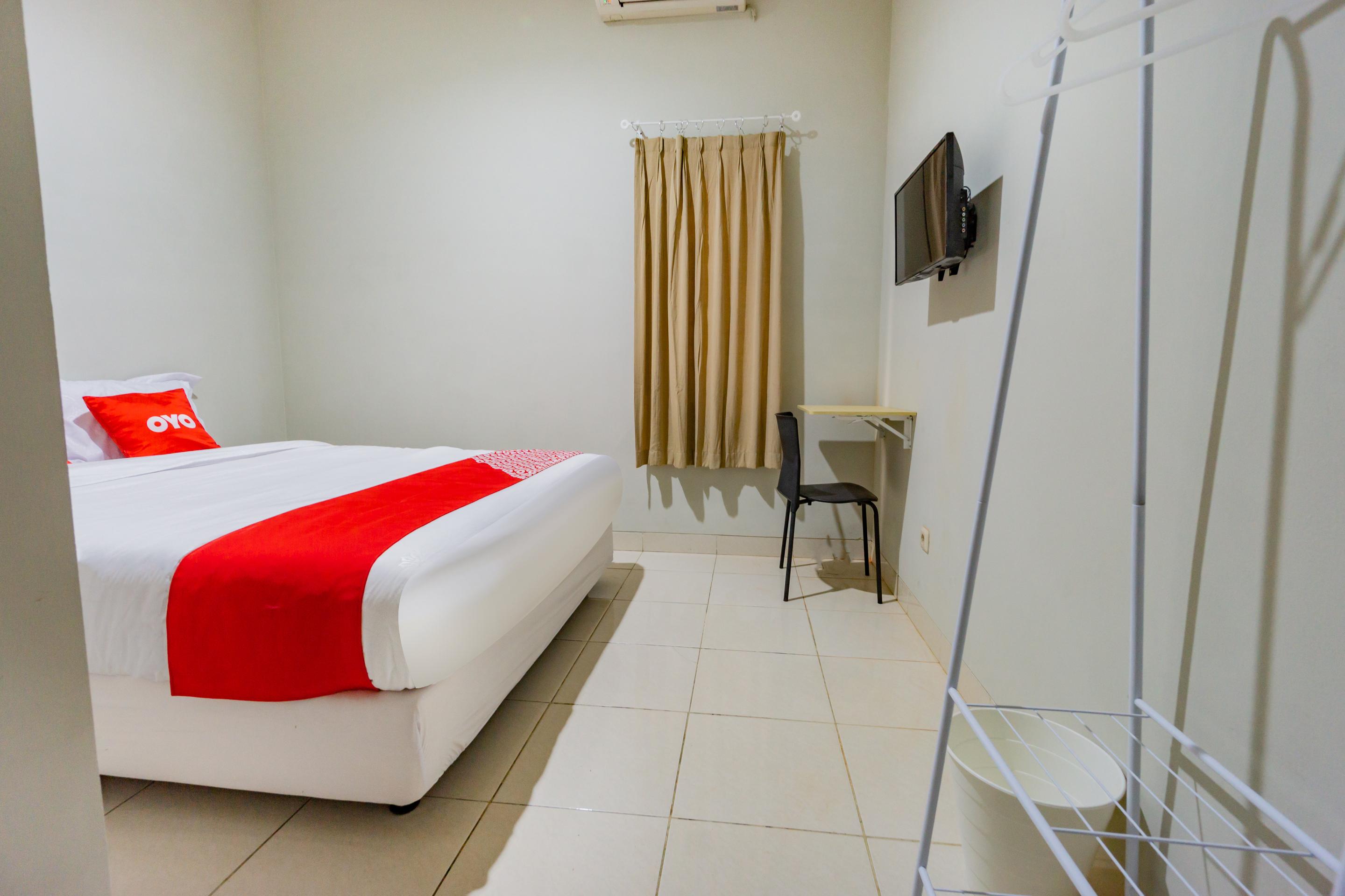 Hotel Oyo 2416 Griya Otista Syariah 2*